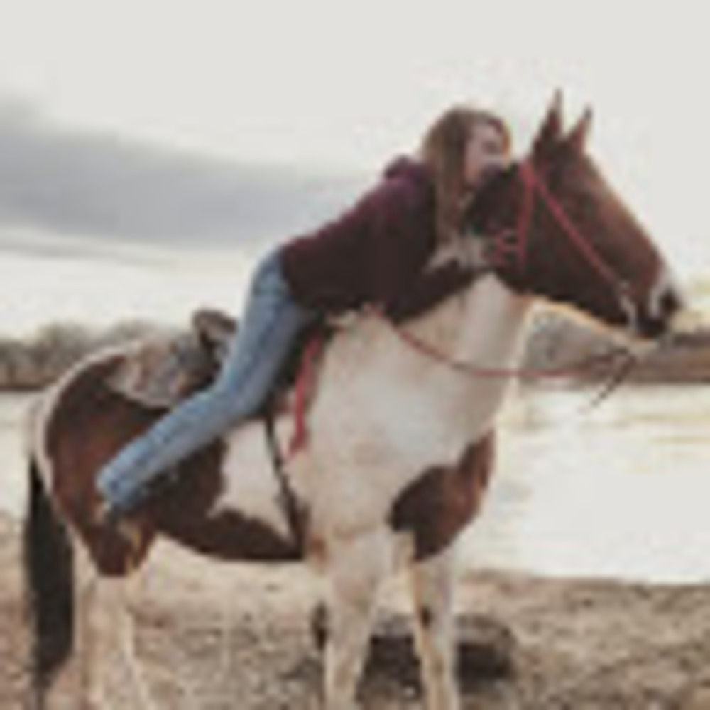 Meet your Posher, Kaitlyn